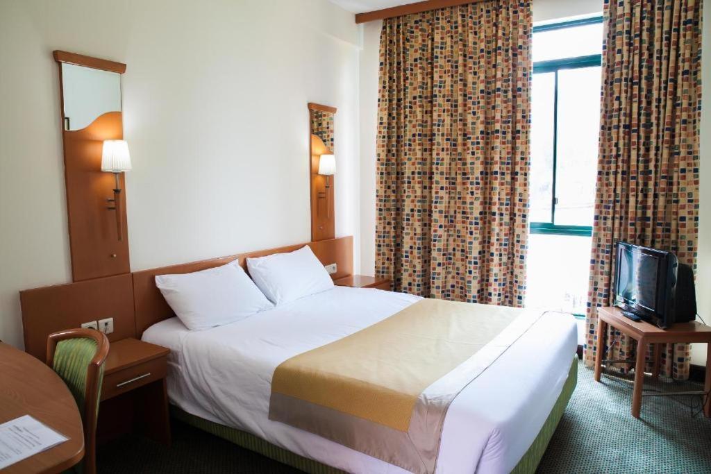Gorillas Volcanoes Hotel Ruhengeri Extérieur photo